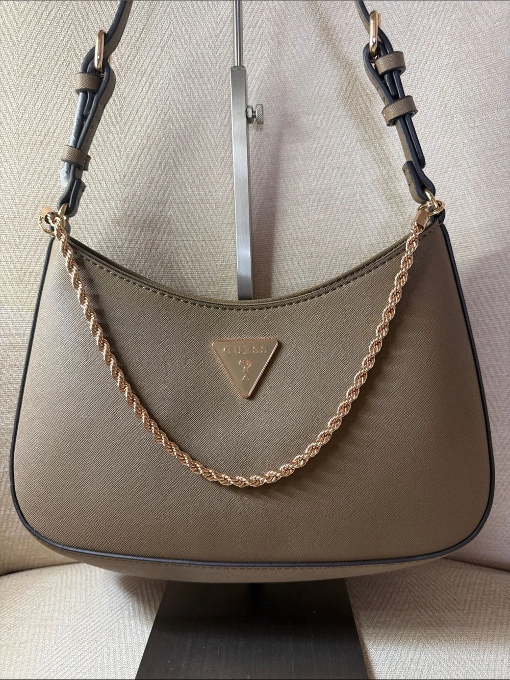 Guess shoulder bag